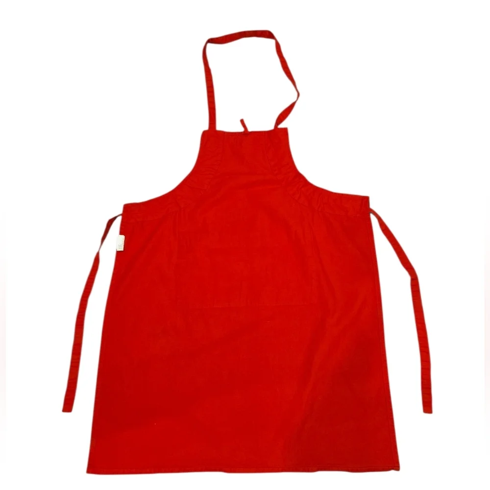 CRATE & BARREL RED APRON. UNISEX.